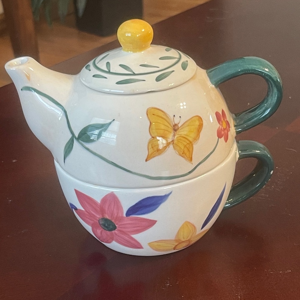 COPY - Tea Pot/Cup Combo with Baskets